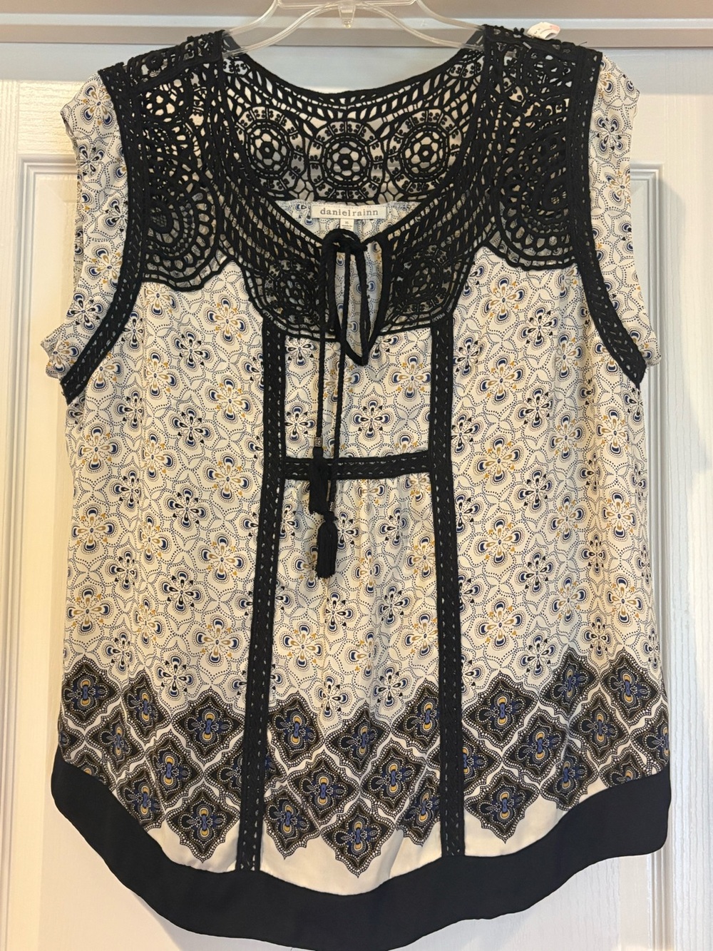 Daniel Rainn Black Crochet Printed Top- XL